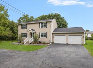 5 Cyr Ct, West Warwick, RI 02893