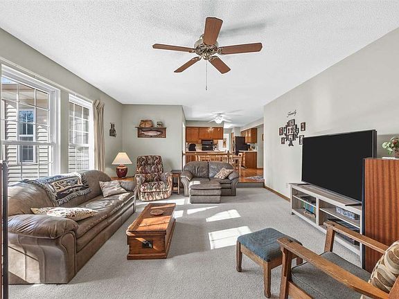 5th image of 320 Stoney Creek Rd NW