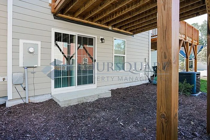 4 bed, 3.5 bath, 2417 sqft, $2,197 — Photo 4