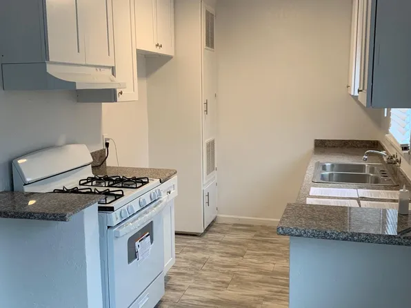 13988 Foothill Blvd, Sylmar, CA 91342