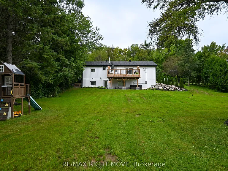 4287 Huronia Rd — Photo 36