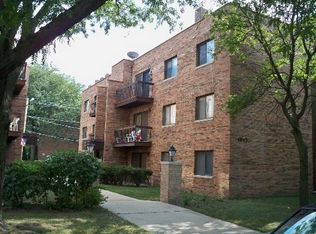 1915 W Granville Ave APT 201, Chicago, IL 60660