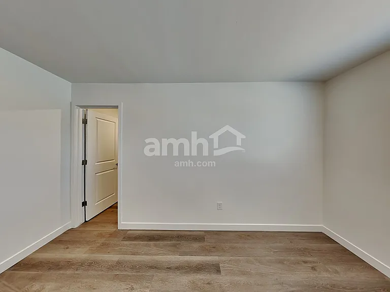 6217 W Calle Bilboa — Photo 16