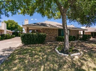 6825 Sierra Dr, North Richland Hills, TX 76180