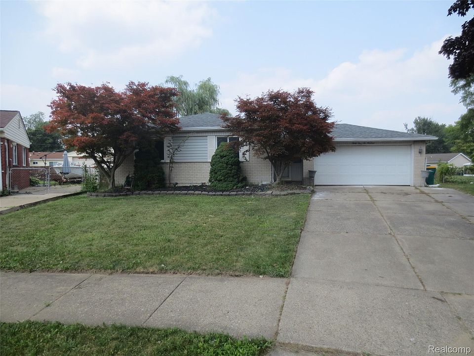 1st image of 34600 Michelle Dr