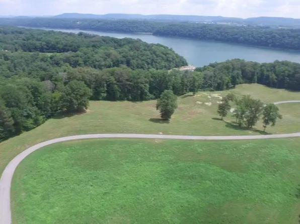 27 Kimber Dr, Nancy, KY 42544