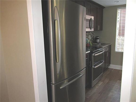 4th image of 8560 Park Ln APT 76