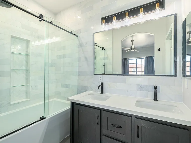 3435 E Lance Ln — Photo 25