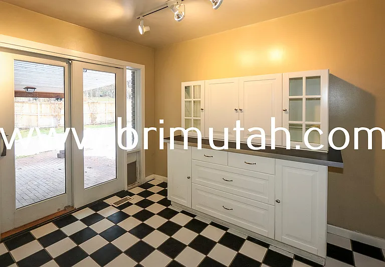 4717 Naniloa Dr — Photo 13