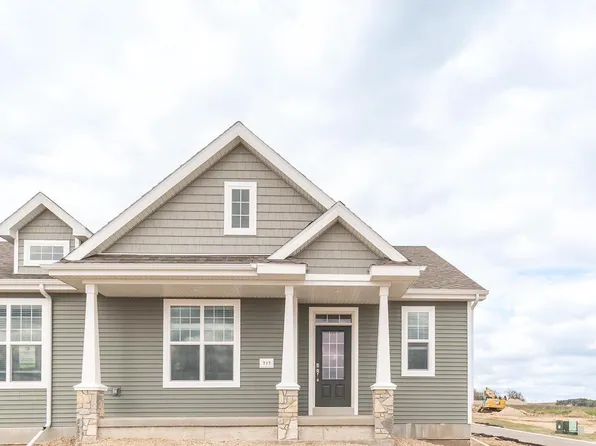 717 Cozy Farm Road, Waunakee, WI 53597