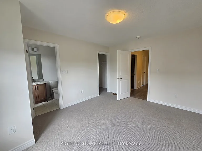118 Purple Sage Dr #UPPER — Photo 15