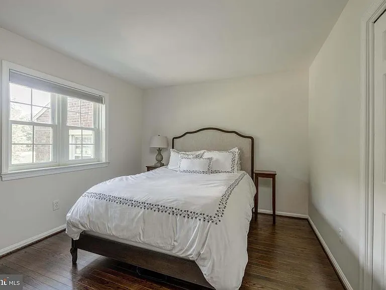 6679 Hillandale Rd — Photo 15