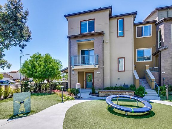 2nd image of 2409 Venturi Pl Unit 9