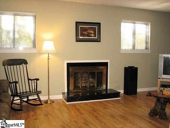 4th image of 56 Briarrun Pl