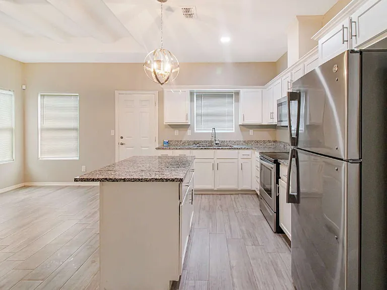 1809 Stauffer St #4 — Photo 4