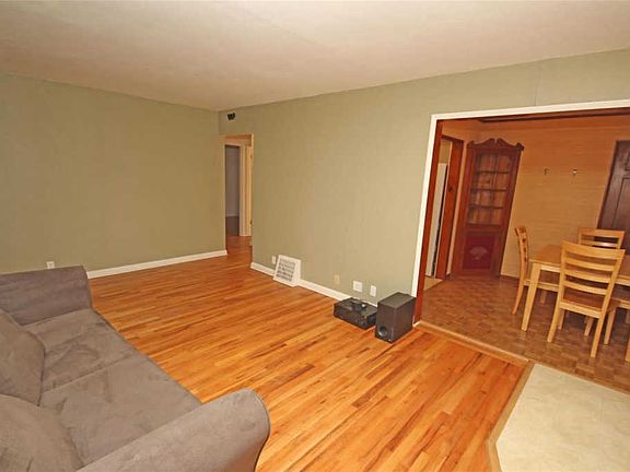 2nd image of 1301 San Jacinto Ct