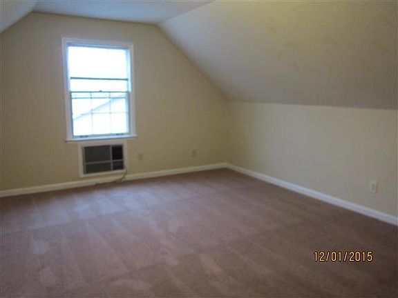 3rd image of 3327 Mallard Dr