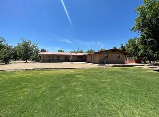 676 Olde Country Rd, Las Cruces, NM 88007