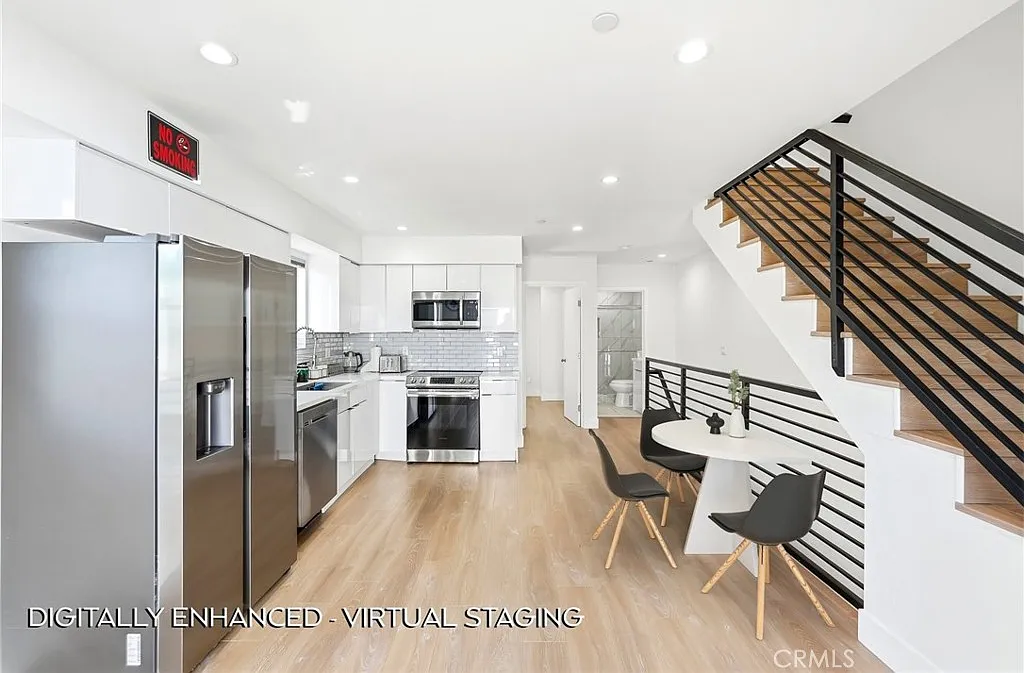 4 bed, 1500 sqft, $4,500 — Photo 4