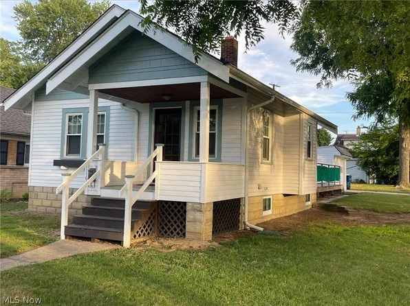 21161 Eastwood Ave, Fairview Park, OH 44126