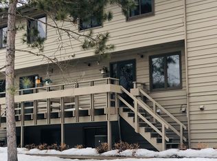 9703 Mill Creek Dr, Eden Prairie, MN 55347