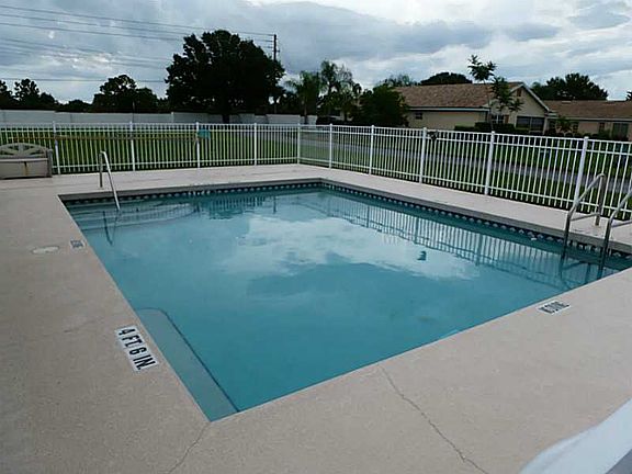 3rd image of 12670 SW Lakeside Dr