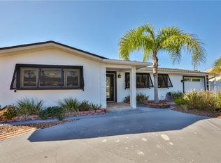 106 25th St, Belleair Beach, FL 33786