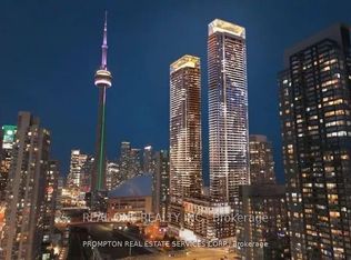 1 Concord Cityplace Way #6905, Toronto, ON M5V 0X3