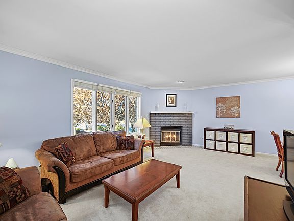 5th image of 15120 S Heather Ct