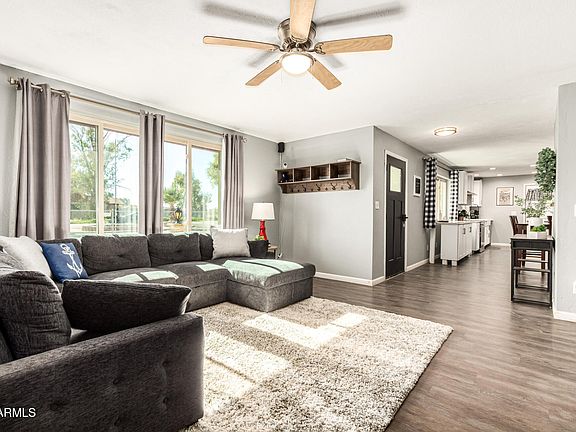 3rd image of 266 W CALLE TUBERIA --