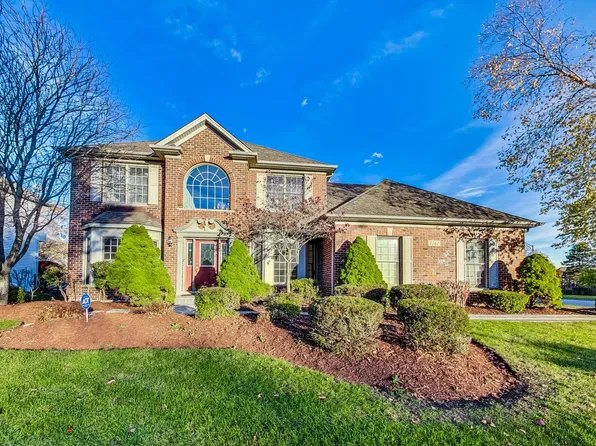 3460 Redwing Dr, Naperville, IL 60564