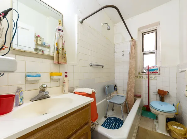 111-50 75th Road image 8 of 9