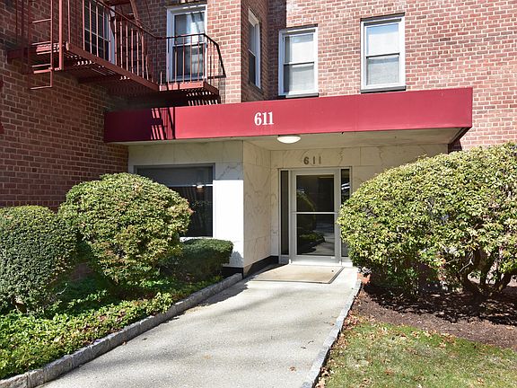611 Palmer Road