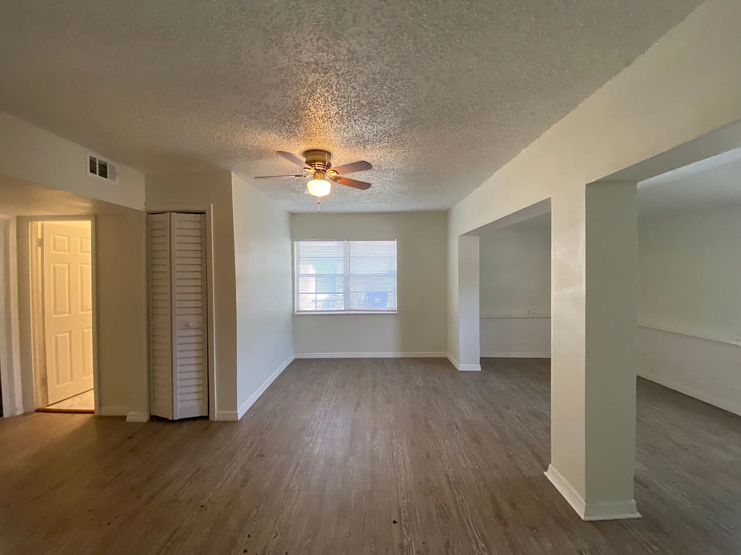 18th Ave S Triplex — Photo 4