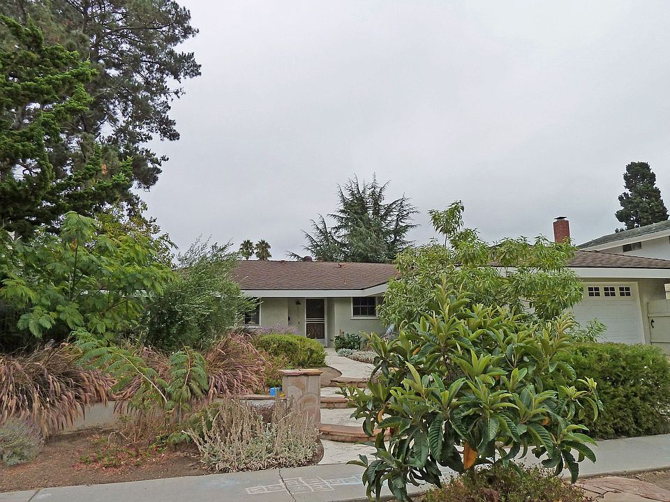 2nd image of 246 Knollwood Dr