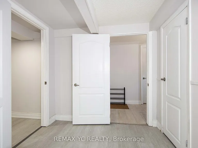 34 Tulane Cres #BASEMENT — Photo 8