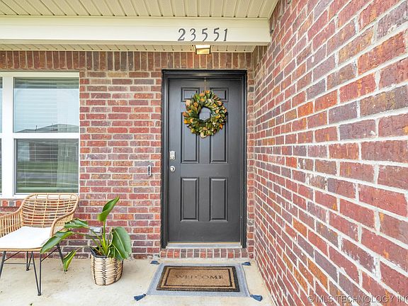 4th image of 23551 S Donna Ln