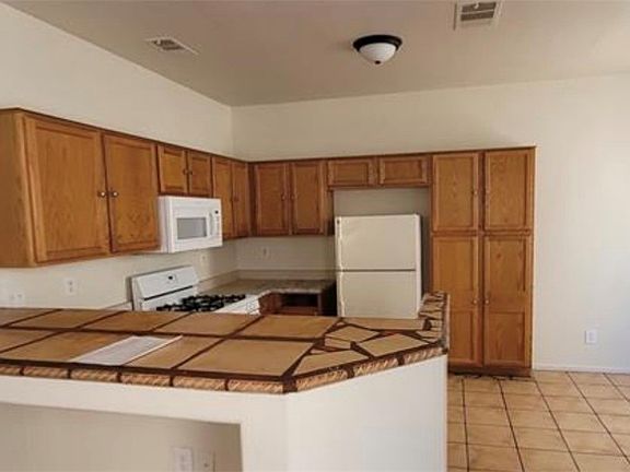 2nd image of 2506 Lady Elizabeth Ct