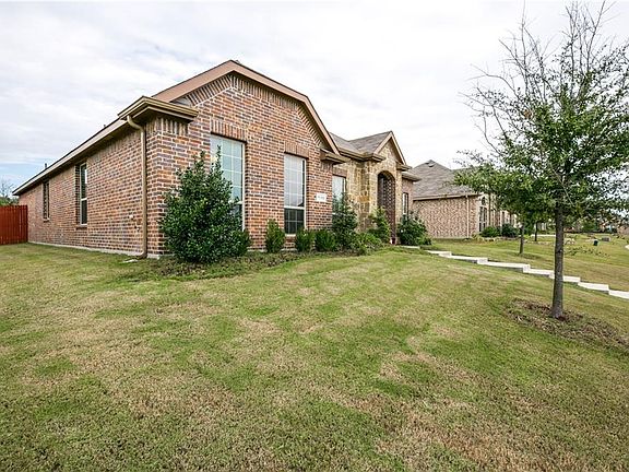 2nd image of 1213 Senegal Dr