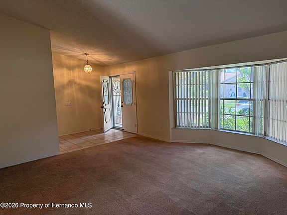 5th image of 10381 Sandtrap Dr