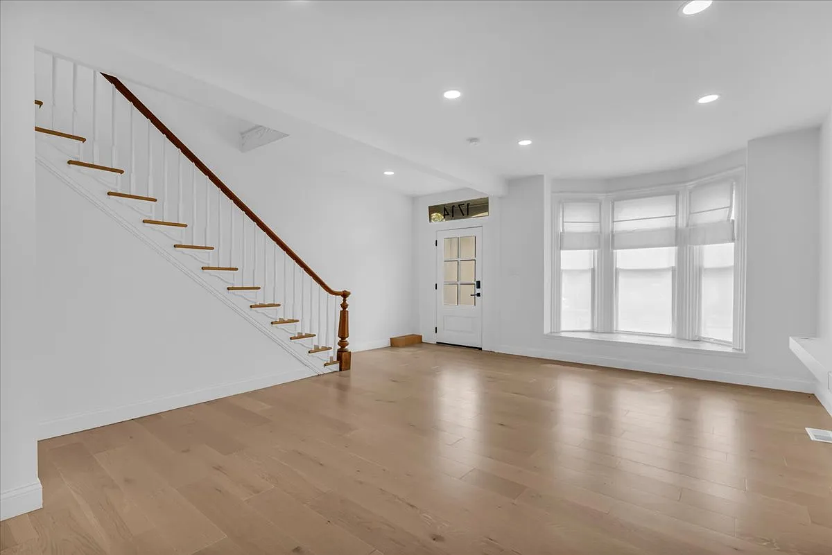Building Photo - 1714 Bagley St