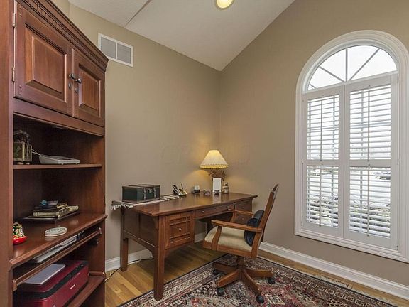 4th image of 6615 Shady Oaks Pl