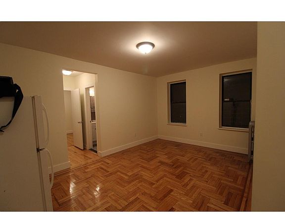 3rd image of 686 E 234th St APT C7