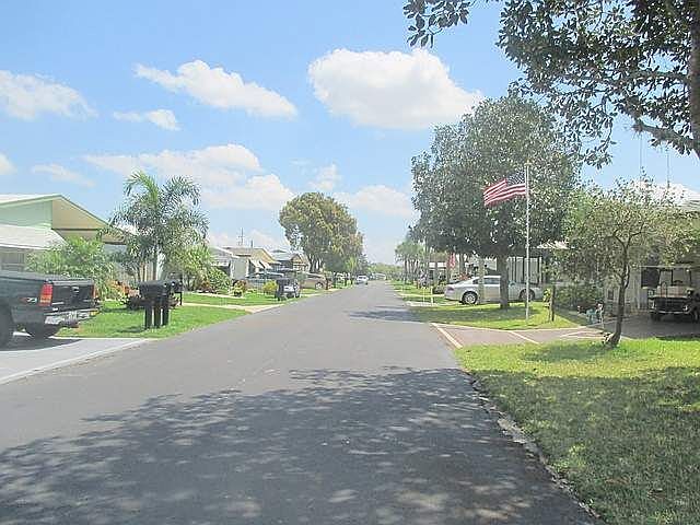 1st image of 525 Birch Dr
