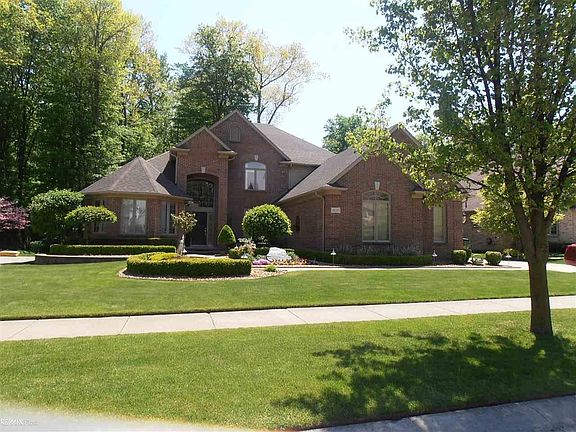 2nd image of 48253 Red Oak Dr