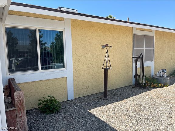 2nd image of 5335 Wellesley Ave