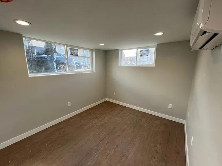 642 N 400 E — Photo 25