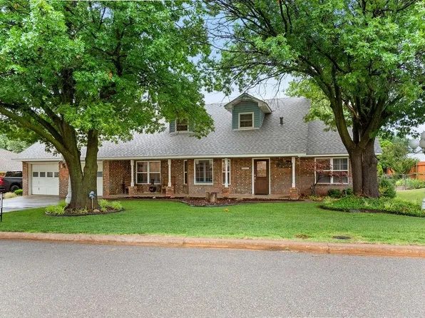 907 W Kirkpatrick St, Marlow, OK 73055