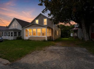 51 Bouck St, Saranac, NY 12981