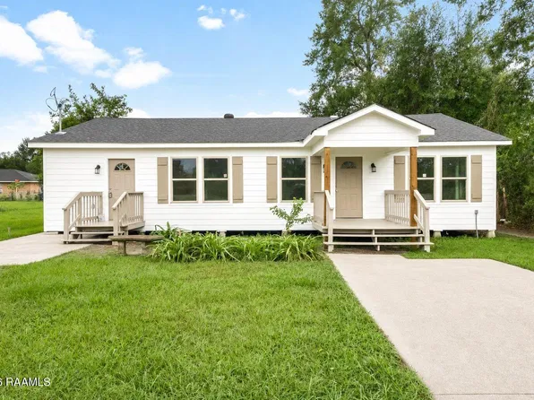 152 Honey Ln, Opelousas, LA 70570